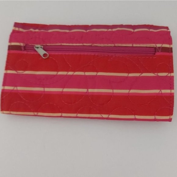 AVON | Crazy for Quilting Wallet - Picture 2 of 6